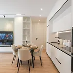 Matisse No25 Luxury 2 Bedrooms With Parking Appartamento Tirana