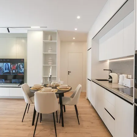 Matisse No25 Luxury 2 Bedrooms With Parking Διαμέρισμα Τίρανα