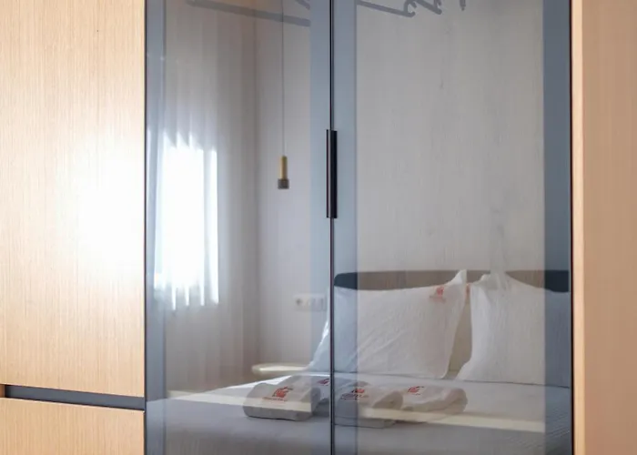 Matisse No25 Luxury 2 Bedrooms With Parking דירה טיראנה