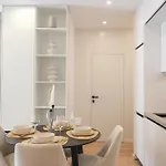 Matisse No25 Luxury 2 Bedrooms With Parking * Tirana