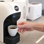 Matisse No25 Luxury 2 Bedrooms With Parking Tirana