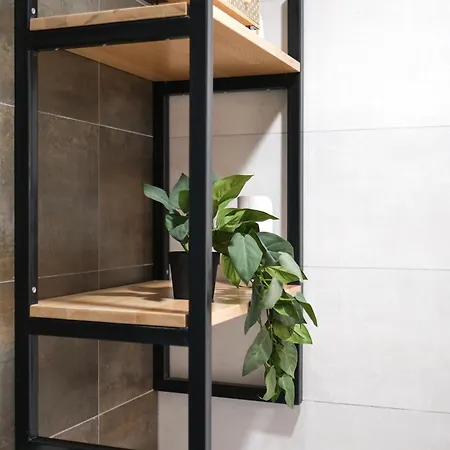 Matisse No25 Luxury 2 Bedrooms With Parking Tirana