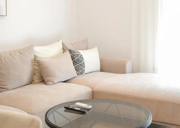 Matisse No25 Luxury 2 Bedrooms With Parking * Tirana