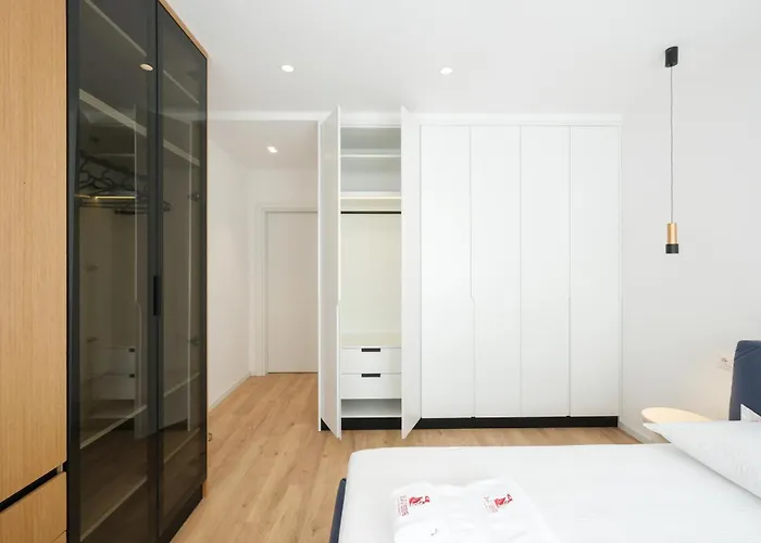 Matisse No25 Luxury 2 Bedrooms With Parking Apartment Tirana