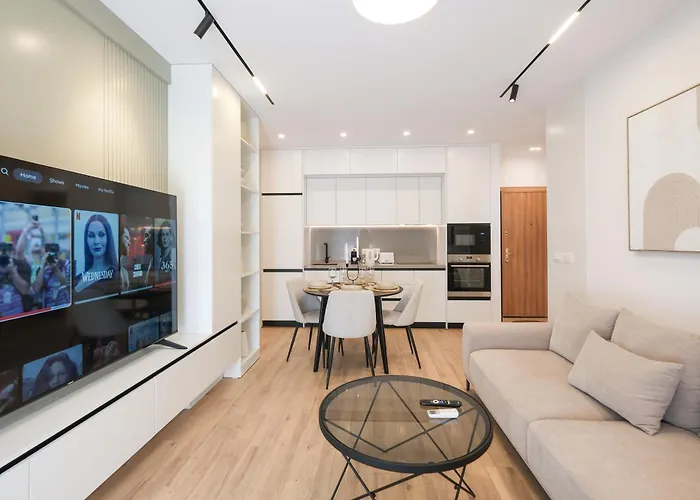 Matisse No25 Luxury 2 Bedrooms With Parking Apartment Tirana